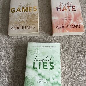 Twisted Series Book Set - Cream, Pink, Green